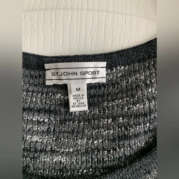 St. John sport heather grey sweater size Medium - Picture 3 of 5